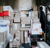 How to start a courier business?